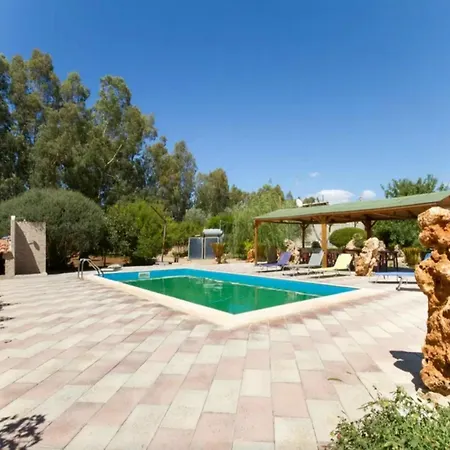 Angioj Tatil Evi Tottubella
